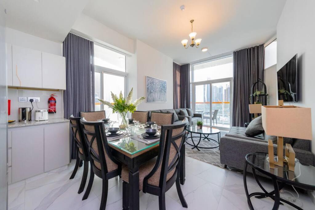 Millennium Binghatti, Business Bay - Mint Stay Дубай Экстерьер фото