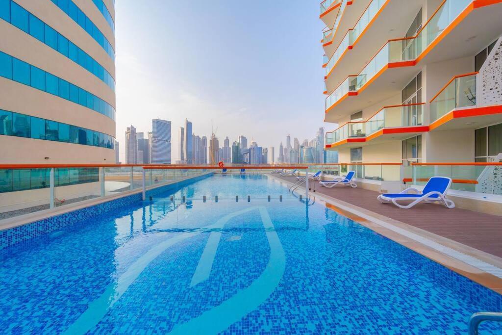 Millennium Binghatti, Business Bay - Mint Stay Дубай Экстерьер фото