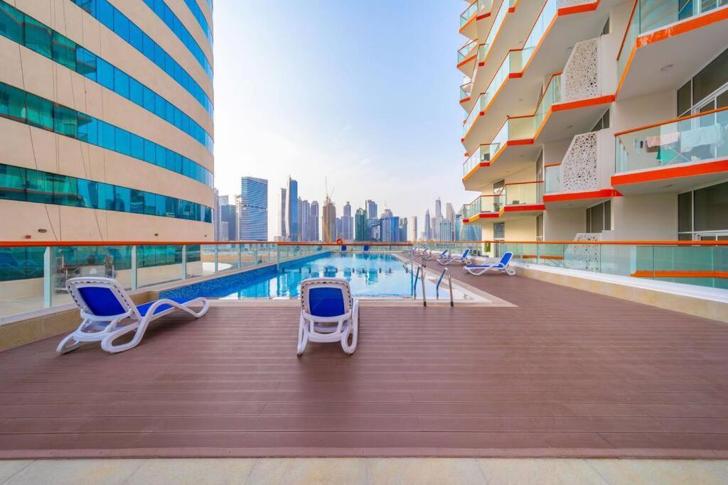 Millennium Binghatti, Business Bay - Mint Stay Дубай Экстерьер фото