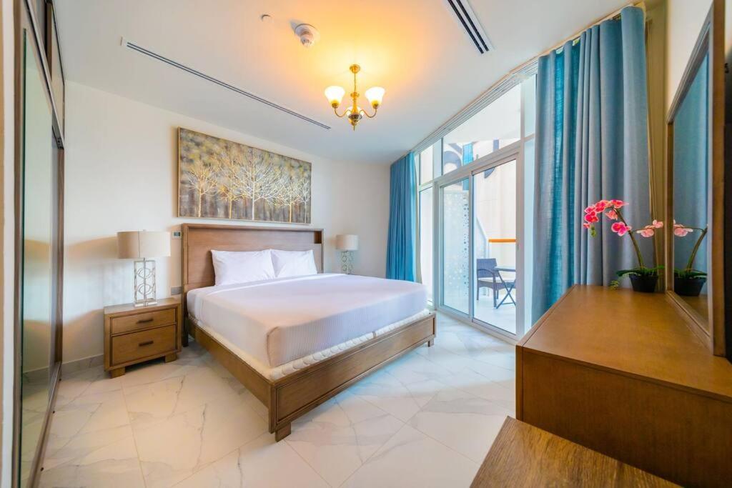 Millennium Binghatti, Business Bay - Mint Stay Дубай Экстерьер фото